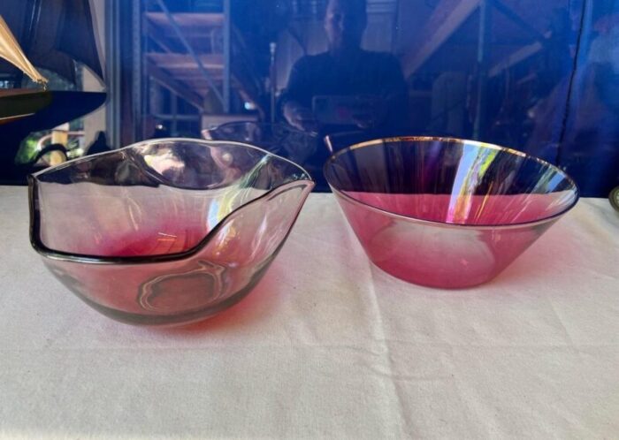 1970s pink glass serving bowls set of 2 8670