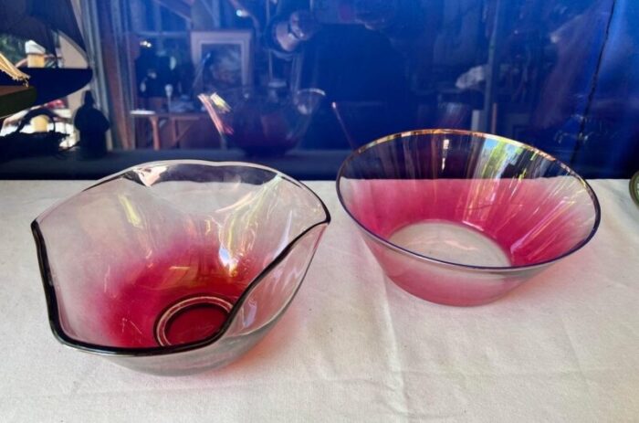 1970s pink glass serving bowls set of 2 8755