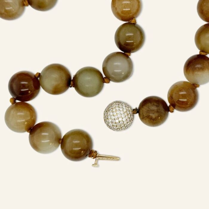 1980s brown sugar nephrite jade bead and diamond necklace 3856