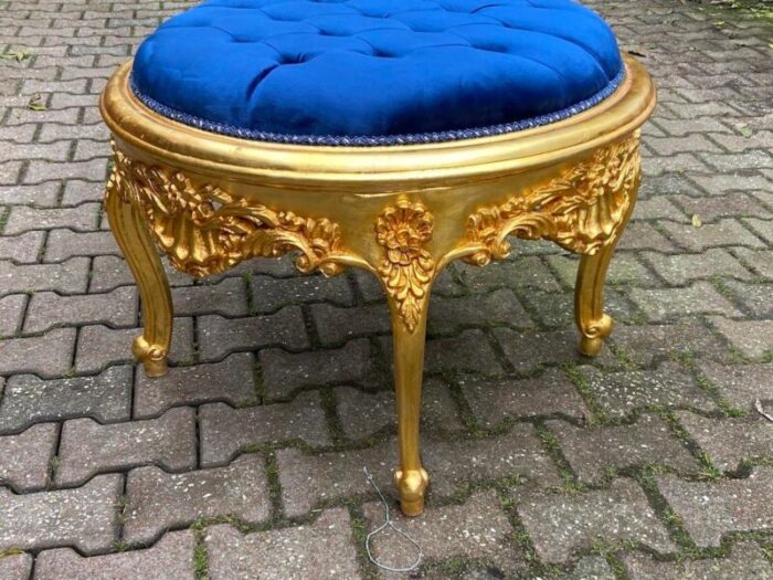 1990s italian baroque rococo gilded beech bed bench ottoman with royal blue tufted velvet 9652