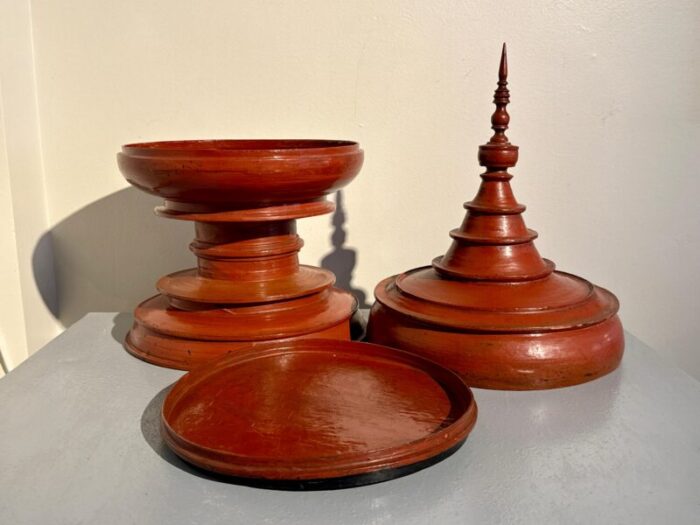 Burmese Red Lacquer Hsun Ok 4 master