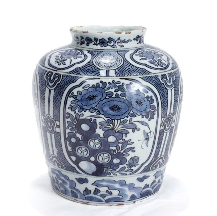 antique 18th century blue and white dutch delft chinoserie jar or vase 2039