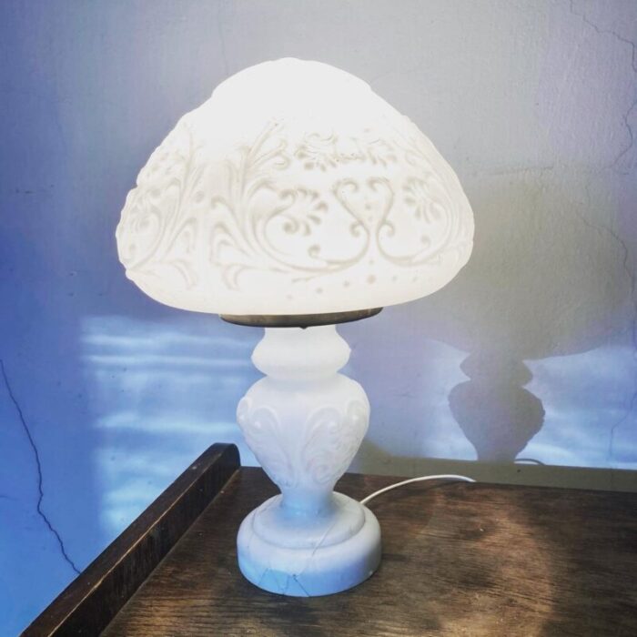 art nouveau style milk glass table lamp 4