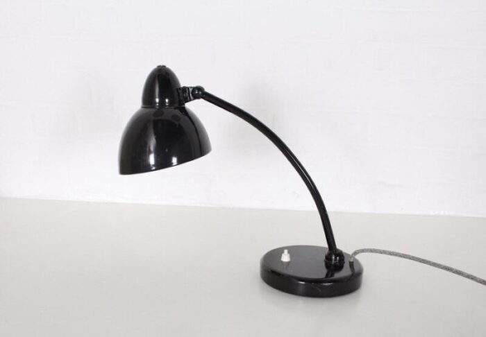 bauhaus desk lamp 2