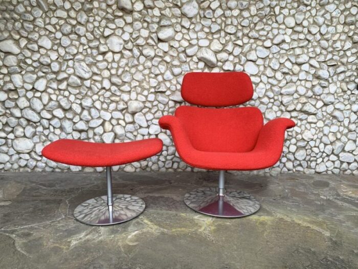 big tulip lounge chair and ottoman by pierre paulin for artifort 1980s set of 2 7383