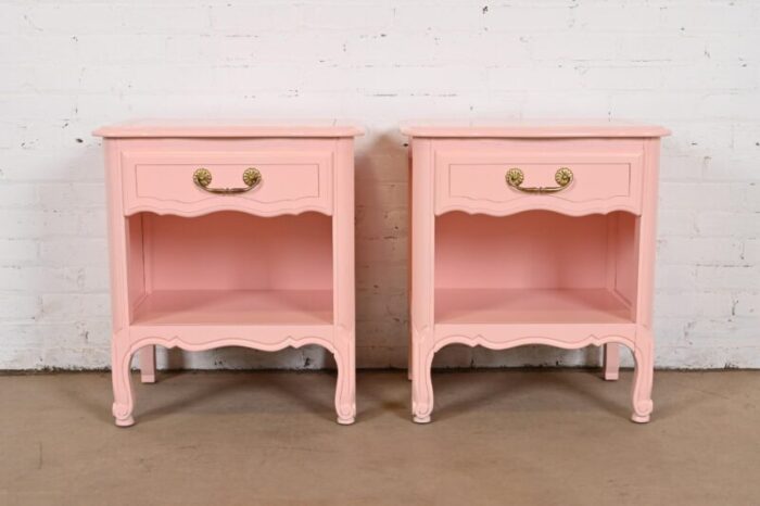 henredon style french provincial louis xv pink lacquered nightstands newly refinished 2403