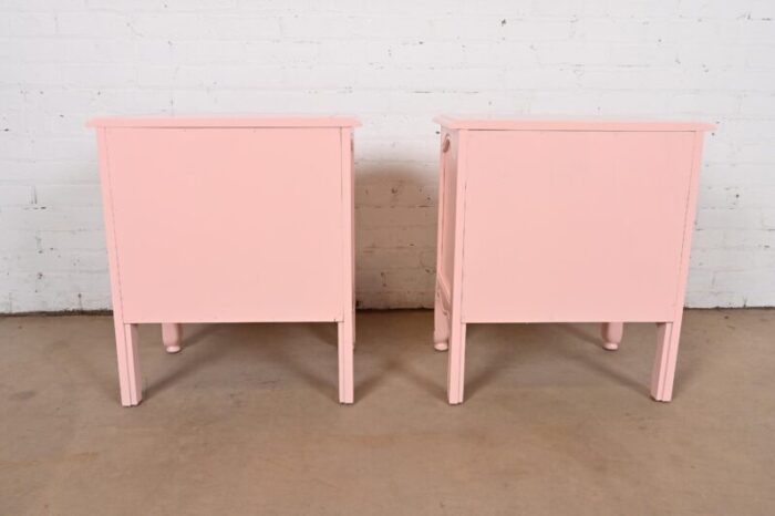 henredon style french provincial louis xv pink lacquered nightstands newly refinished 4673