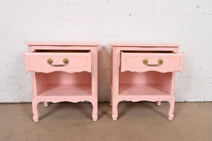 henredon style french provincial louis xv pink lacquered nightstands newly refinished 6414