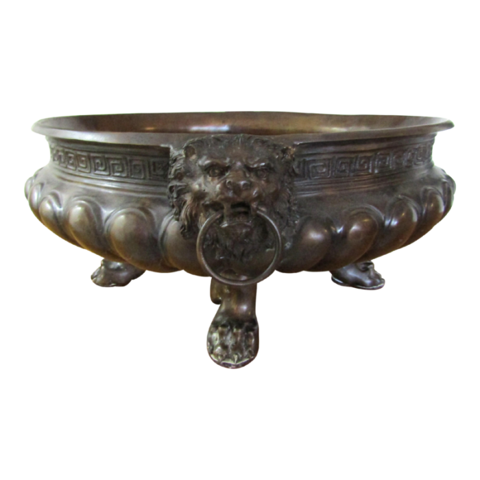 huge round lion jardiniere planter in embossed copper and bronze 19th century 1532