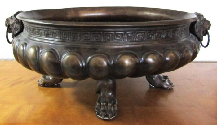 huge round lion jardiniere planter in embossed copper and bronze 19th century 8214