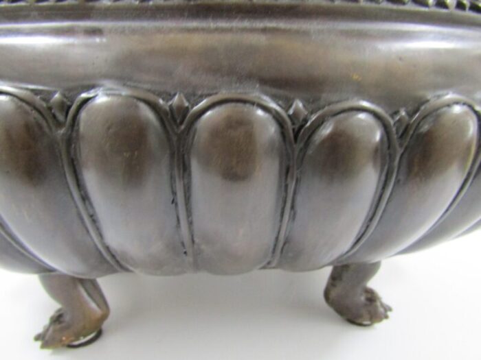 imposing oval lion jardiniere planter in embossed copper and bronze 19th century 1706