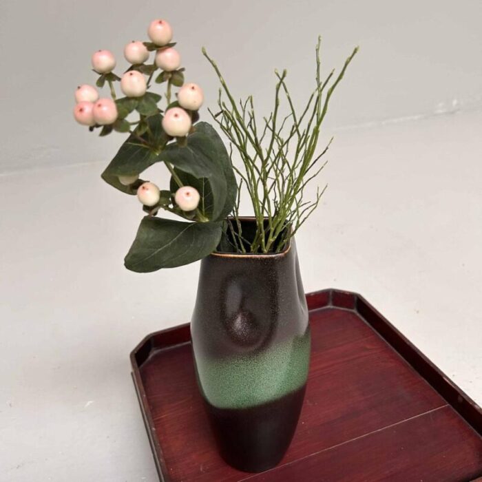 japanese ikebana flower vase 1960s 1279