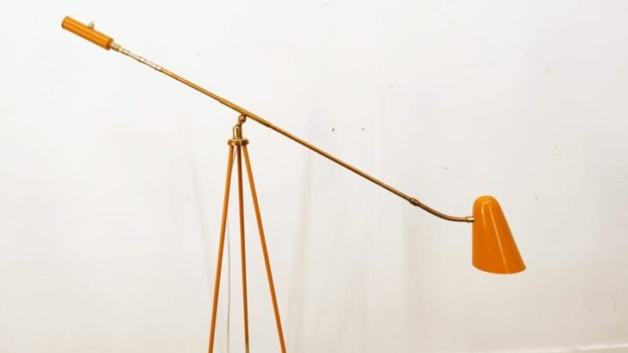 lamp with adjustable arm 5