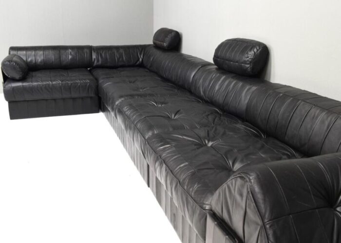 large ds 88 sectional sofa in black leather from de sede switzerland 1970s set of 30 2310