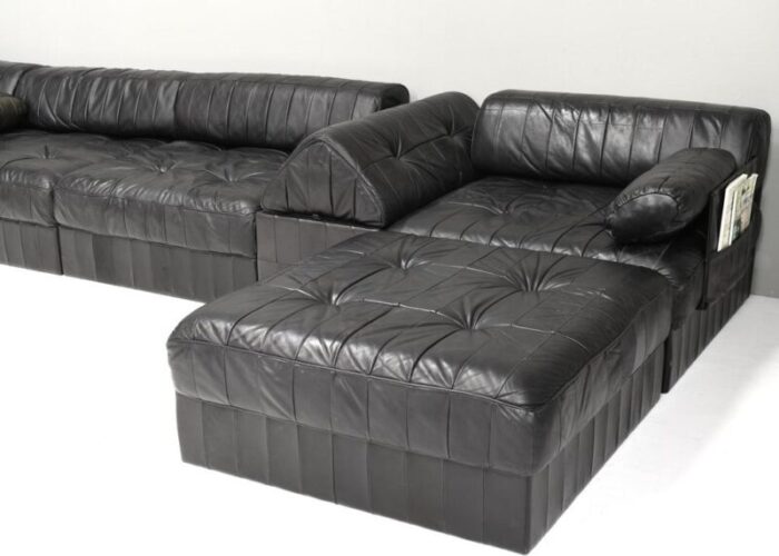 large ds 88 sectional sofa in black leather from de sede switzerland 1970s set of 30 4819