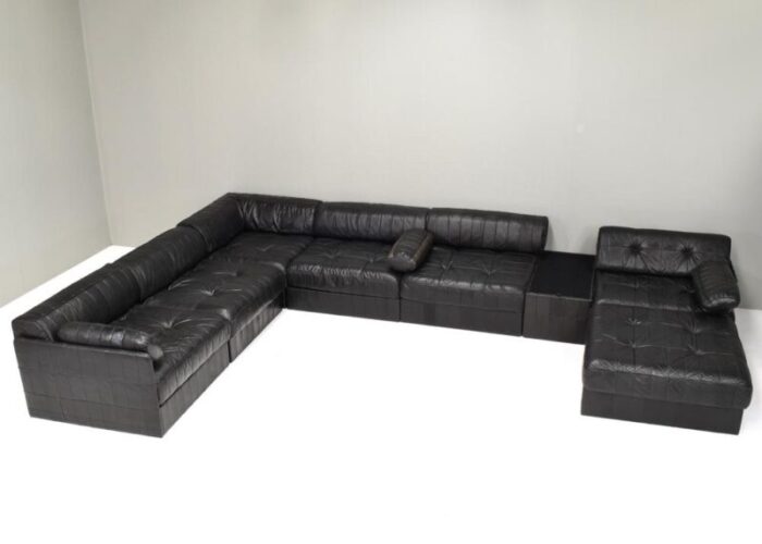 large ds 88 sectional sofa in black leather from de sede switzerland 1970s set of 30 8342