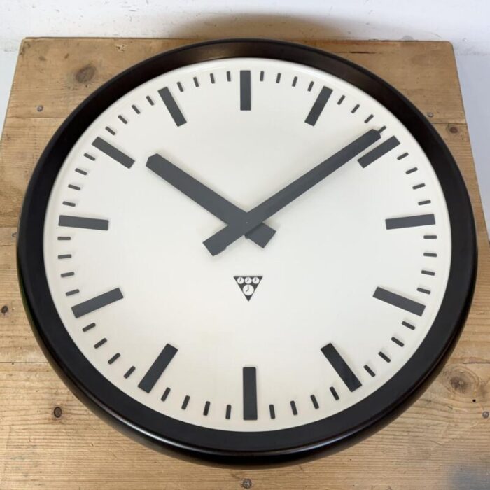 large industrial bakelite factory wall clock from pragotron 1960s 7472