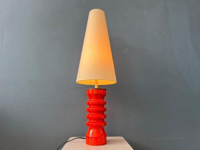 large space age red ceramic flower table lamp 1757