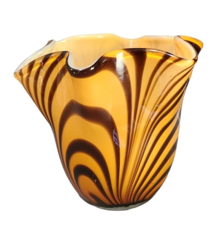 late 20th century attributed murano italian art glass handkerchief amber swirl vase 8052