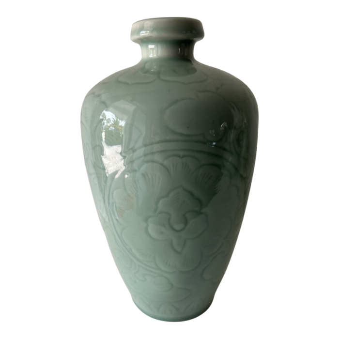 late 20th century chinese porcelain celadon vase 2598