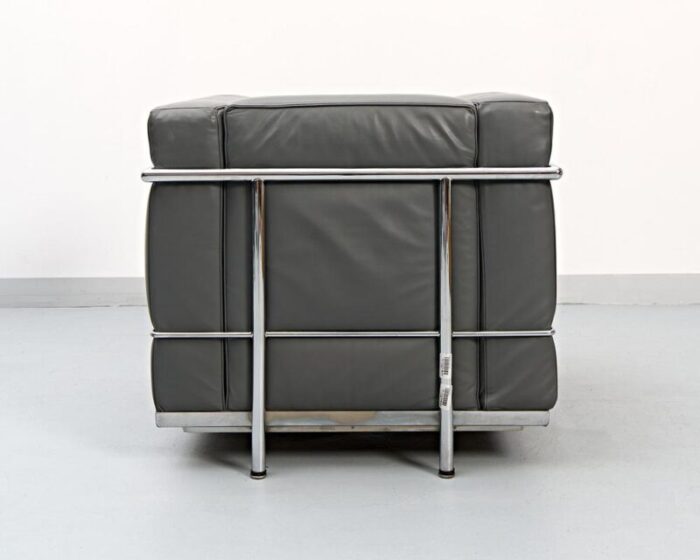 lc2 club chair by le corbusier and charlotte perriand for alivar 1980s 2173