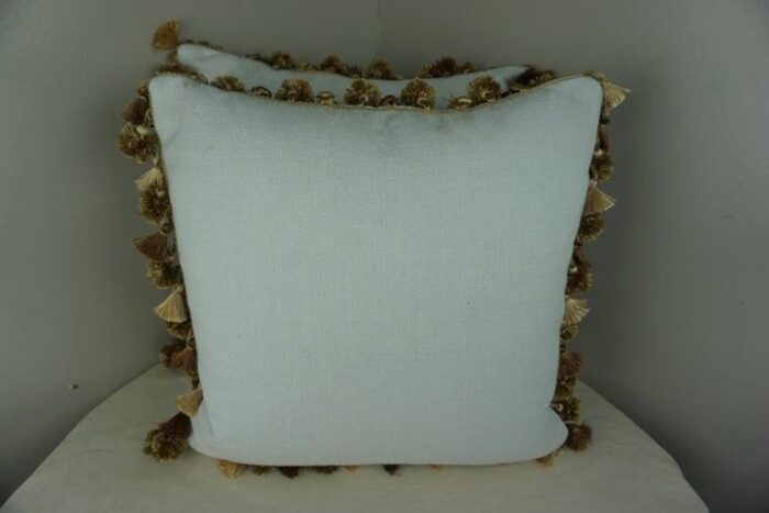 metallic and chenille floral appliqued linen pillows by melissa levinson 1441