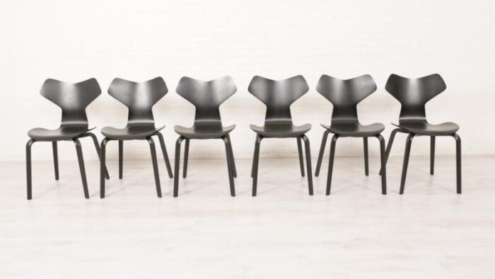 model grand prix black dining chairs by arne jacobsen for fritz hansen 2019 set of 6 2784