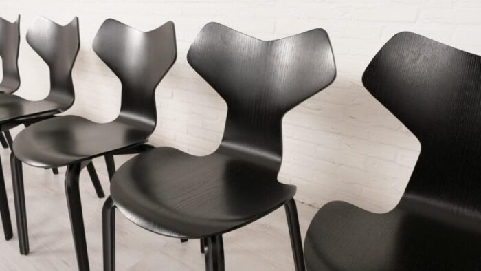 model grand prix black dining chairs by arne jacobsen for fritz hansen 2019 set of 6 8726