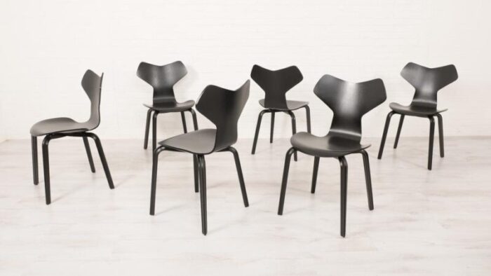 model grand prix black dining chairs by arne jacobsen for fritz hansen 2019 set of 6 8761