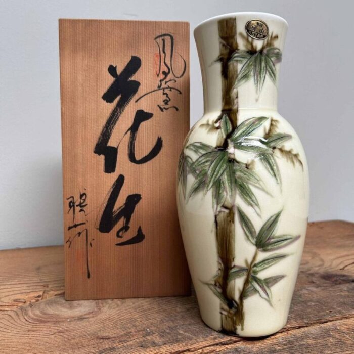 porcelain ikebana flower vase 1960s 0356