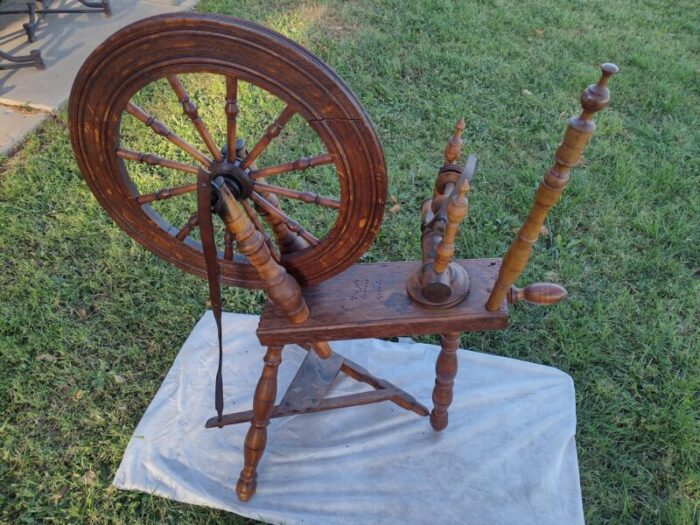 primitive saxony woden spinning wheel 19th century 3031