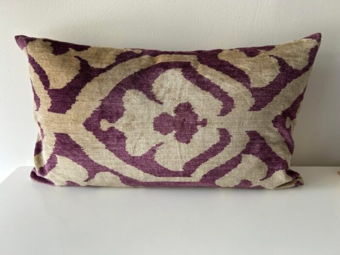 printed velvet pillow in beige and purple 1689