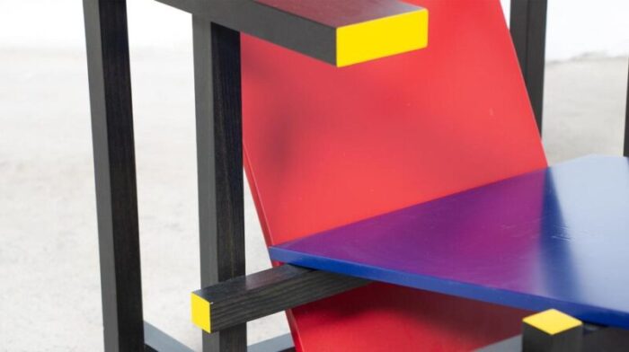 red and blue chair by gerrit rietveld for cassina 1890s 9291