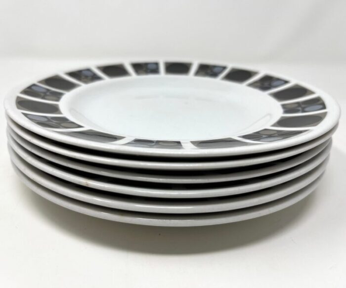 set of 6 1960s ceramic english earthenware tea plates in focus pattern by midwinter 4351