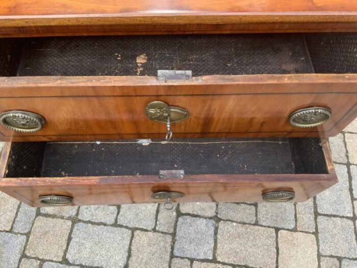 small biedermeier chest of drawers in mahogany 1820 3959