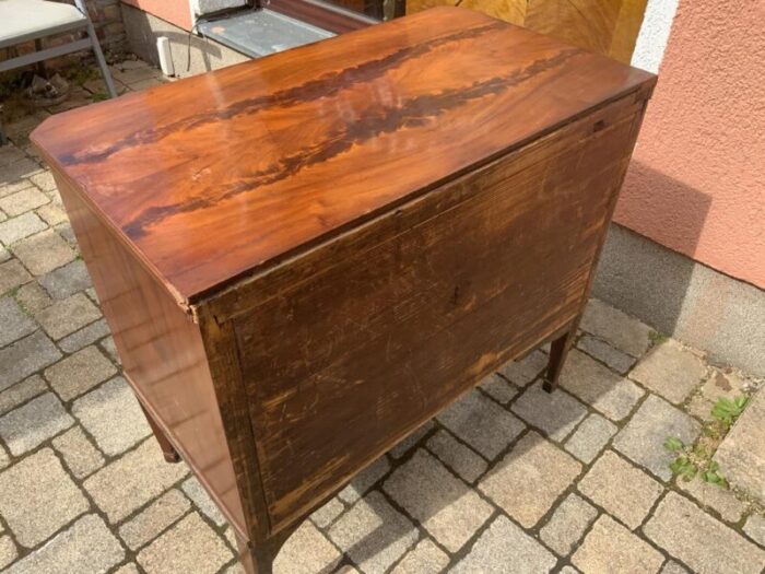 small biedermeier chest of drawers in mahogany 1820 5425