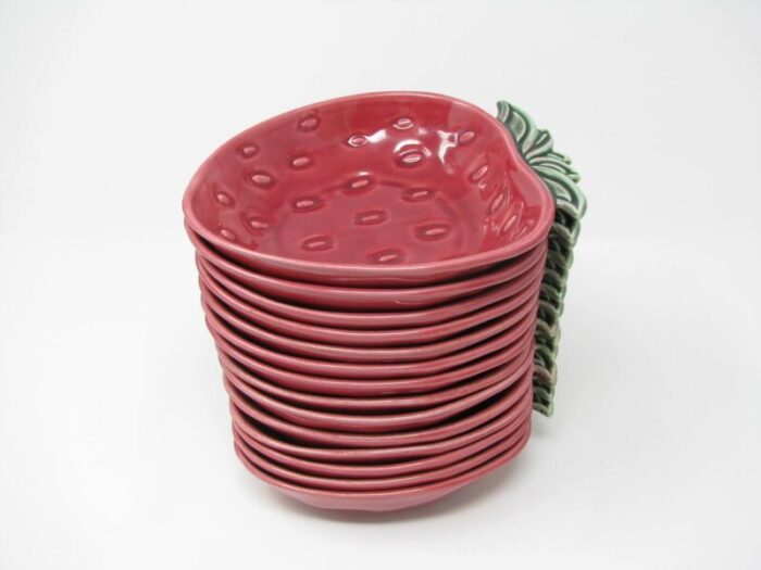 vintage cemar california pottery strawberry small bowls 12 pieces 3535