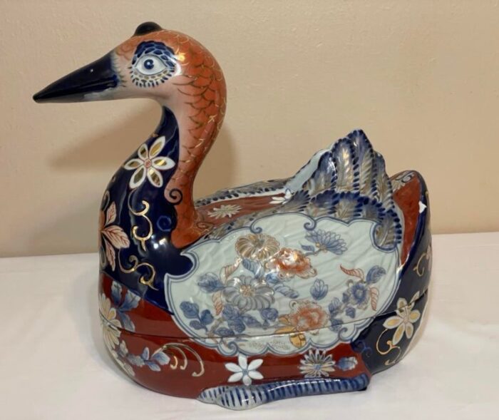 vintage chinese porcelain imari gilt floral large goose tureen 9363