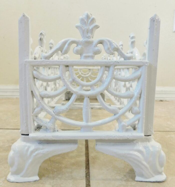 vintage ornate indooroutdoor patio white aluminum footed window box planter 9280